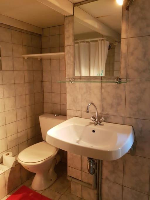 Petit Studio La Madeleine Нант Экстерьер фото