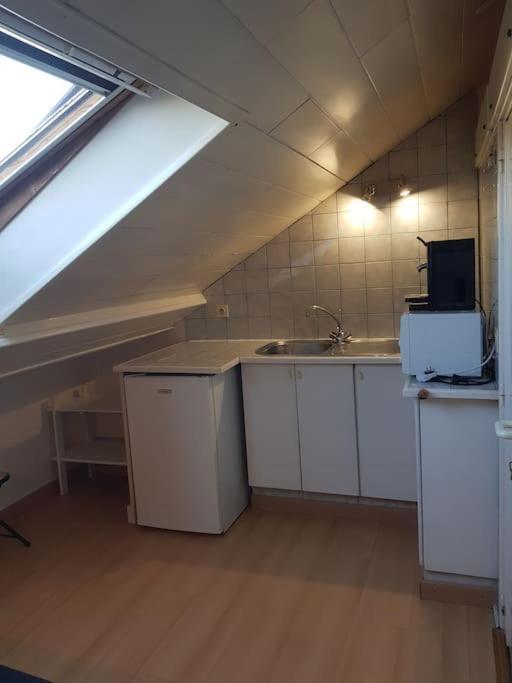 Petit Studio La Madeleine Нант Экстерьер фото